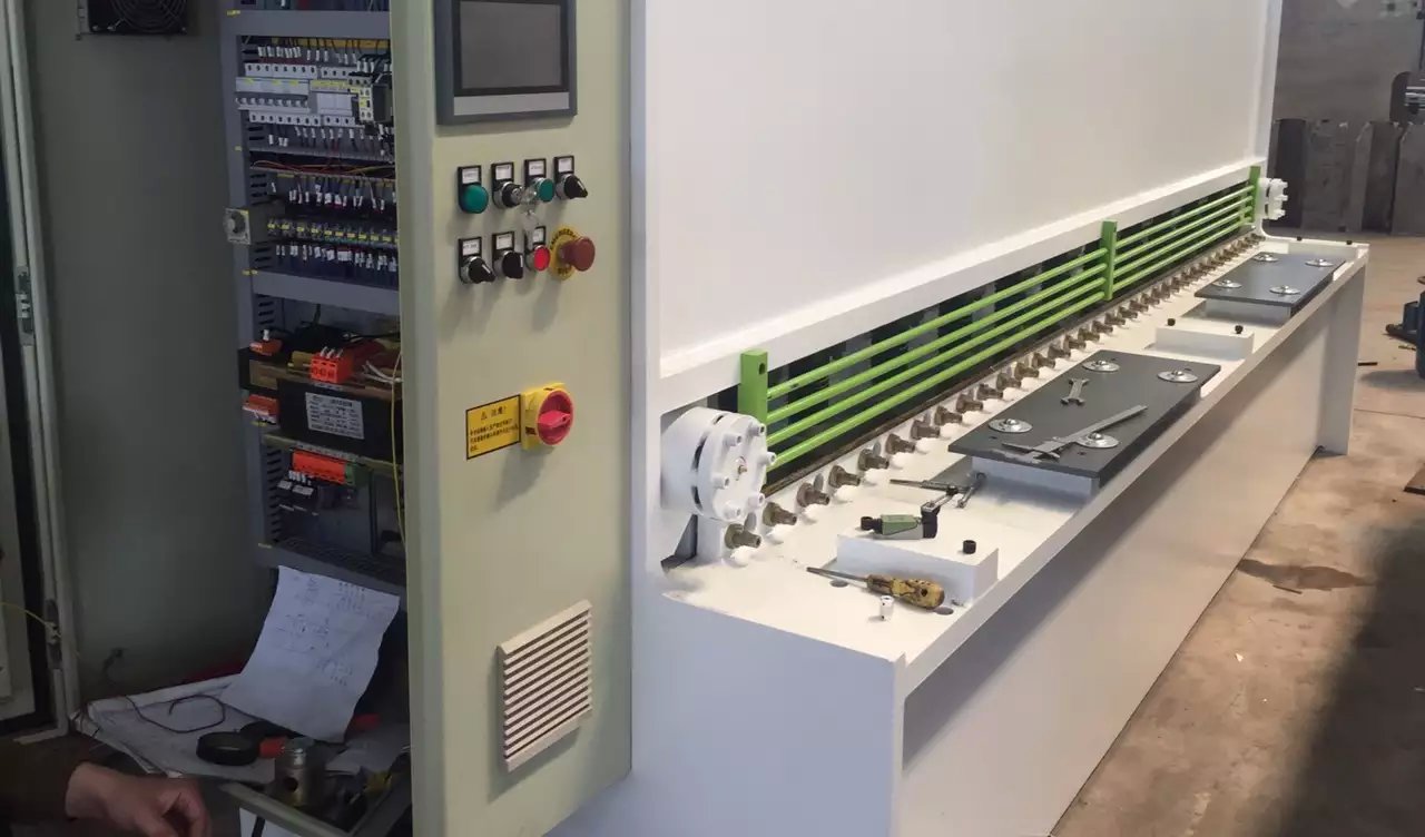 三科智控|數(shù)控折彎機|數(shù)控剪板機|折彎機改造數(shù)控|剪板機改裝數(shù)控|折彎機改裝后檔料|剪板機改造數(shù)控系統(tǒng)|折彎機機器人|折彎機改造|剪板機改造升級