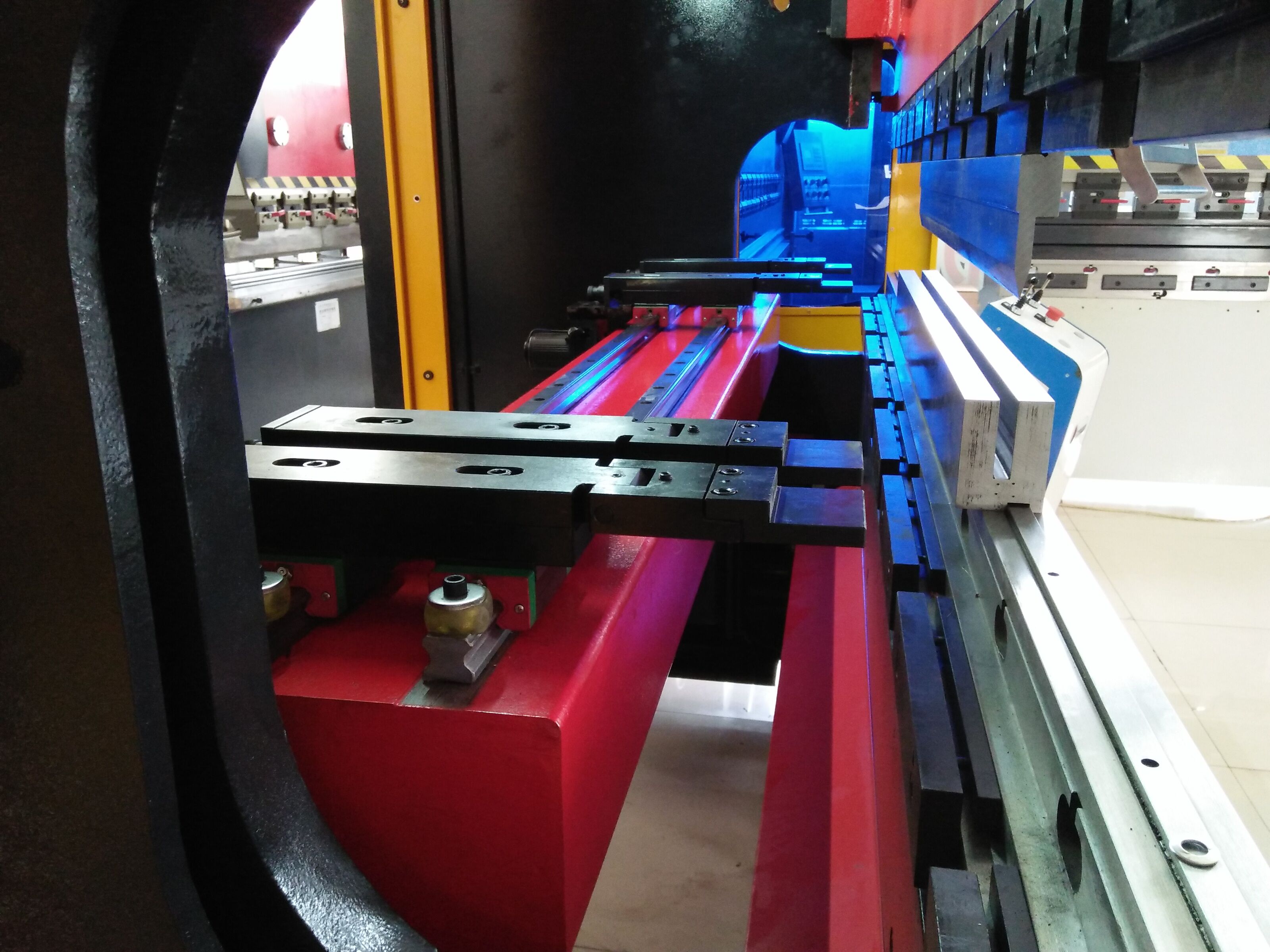 三科智控|數(shù)控折彎機|數(shù)控剪板機|折彎機改造數(shù)控|剪板機改裝數(shù)控|折彎機改裝后檔料|剪板機改造數(shù)控系統(tǒng)|折彎機機器人|折彎機改造|剪板機改造升級