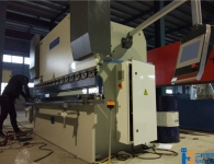 前后擋料一體控制折彎機(jī)，前擋料數(shù)控折彎機(jī)解決方案