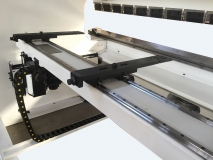 折彎機(jī)后擋料，折 彎機(jī)三軸后擋料，折彎機(jī)滾珠絲桿后檔料，折彎機(jī)全封閉后擋料