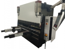 雙驅(qū)前后擋料成型數(shù)控折彎?rùn)C(jī)